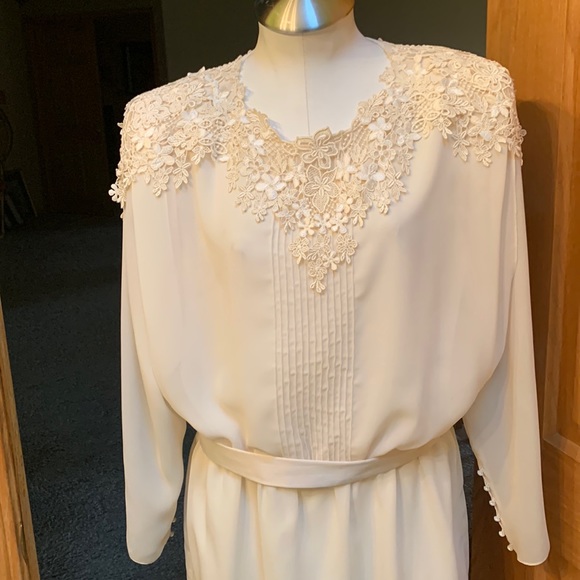 Vintage Ivory cream oversized floral lace collar church dress large - Picture 4 of 17